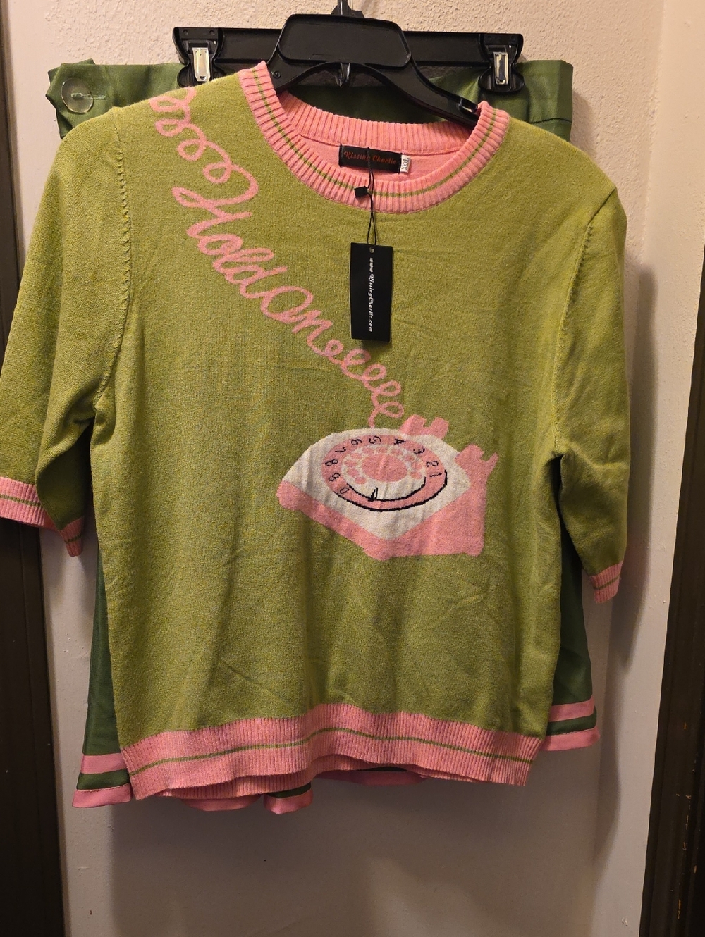 Novelty Sweater/Circle Skirt Set in Green & Pink  XXXL.   NWT